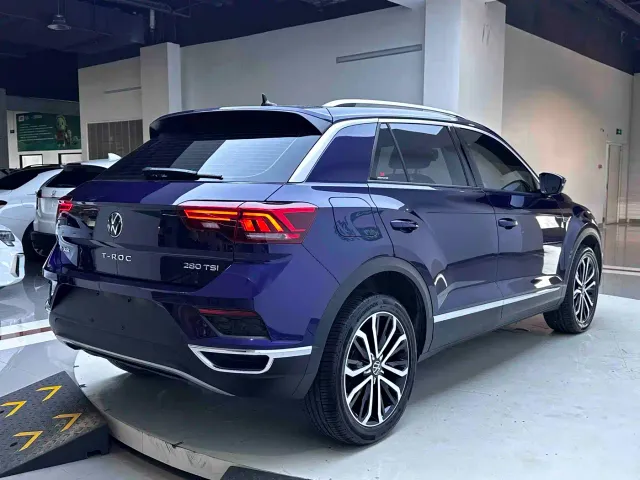 Volkswagen T-Roc — Фото автомобиля 6