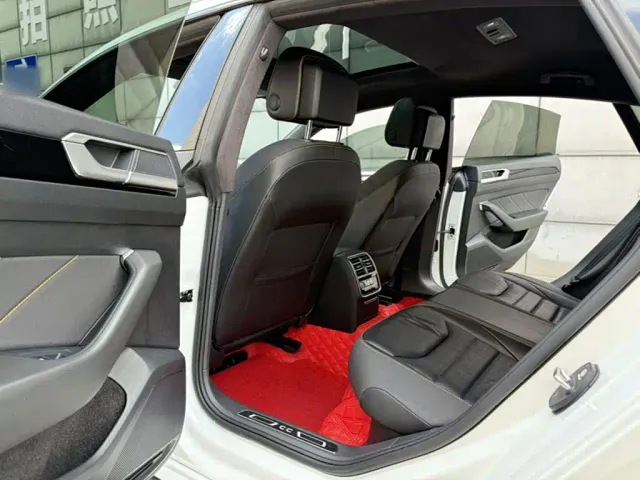 Volkswagen CC — Фото автомобиля 12