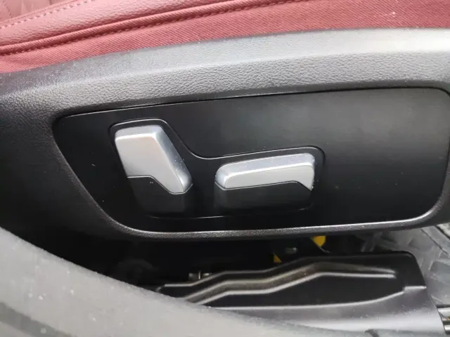 BMW 3 Series — Фото автомобиля 9