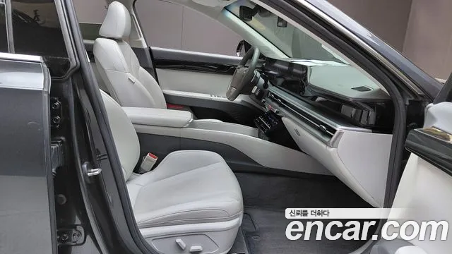 Hyundai Grandeur Grandeur (GN7) 2.5 Бензин 2WD — Фото автомобиля 7
