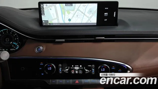 Genesis GV70 — Фото автомобиля 18