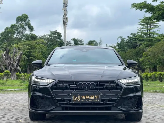 Audi A7L — Фото автомобиля 2