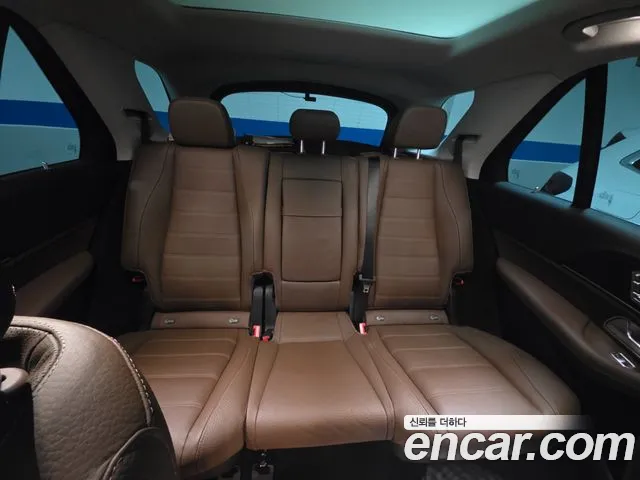 Mercedes-Benz GLE-Class — Фото автомобиля 11