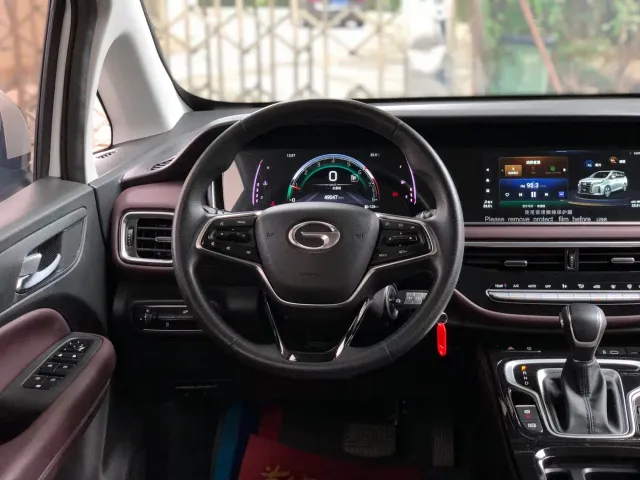 GAC Trumpchi M6 — Фото автомобиля 12