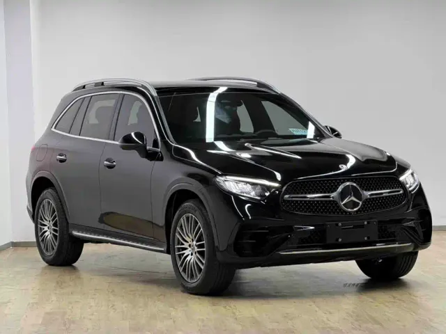 Mercedes-Benz Mercedes-Benz GLC 2023 Facelift GLC 300 L 4MATIC Sport 7-Seater — Фото автомобиля 5