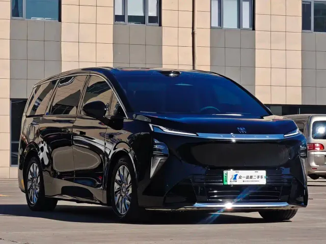 Buick Zhijing Shijia — Фото автомобиля 3