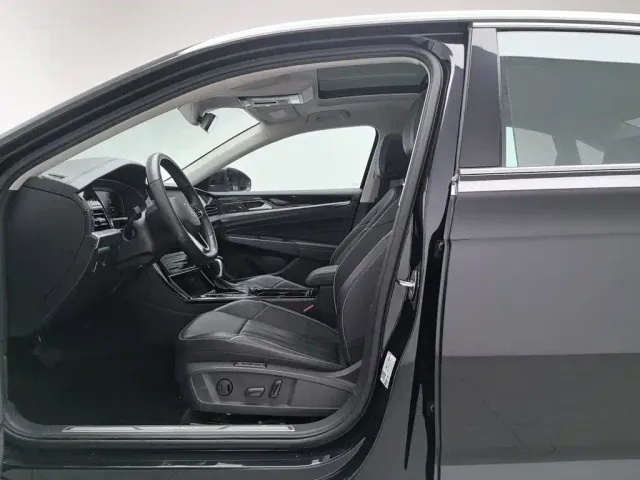 Volkswagen Passat — Фото автомобиля 10