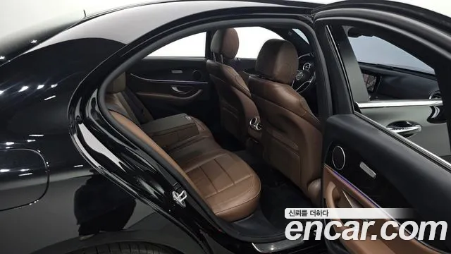 Mercedes-Benz E-Class W213 — Фото автомобиля 18