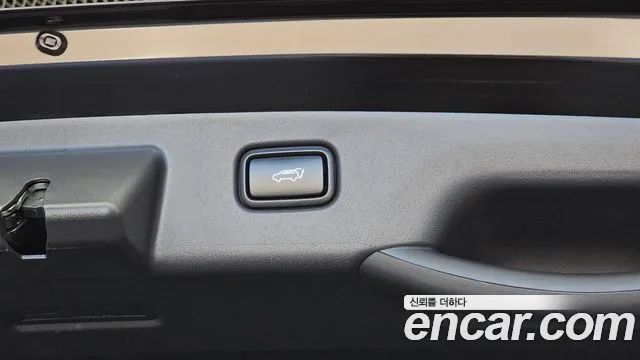 Kia Niro Niro (New) — Фото автомобиля 28