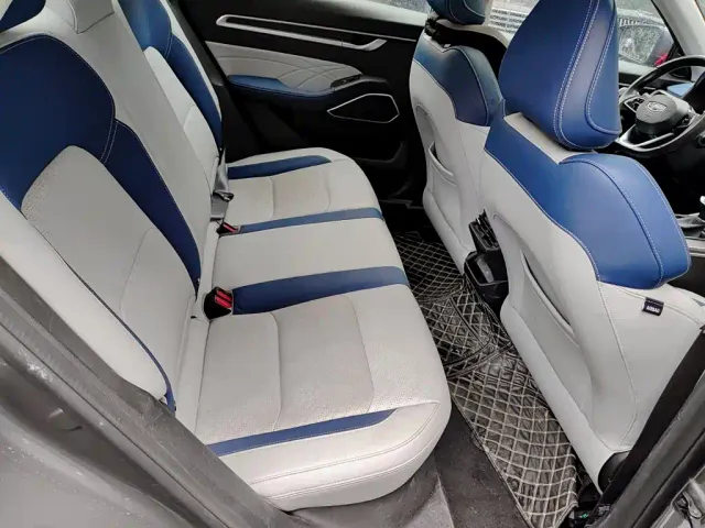 Geely Emgrand — Фото автомобиля 11
