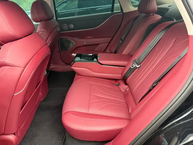 Voyah Auto VOYAH Zhuiguang L 2025 Mid-configuration Model — Фото автомобиля 8