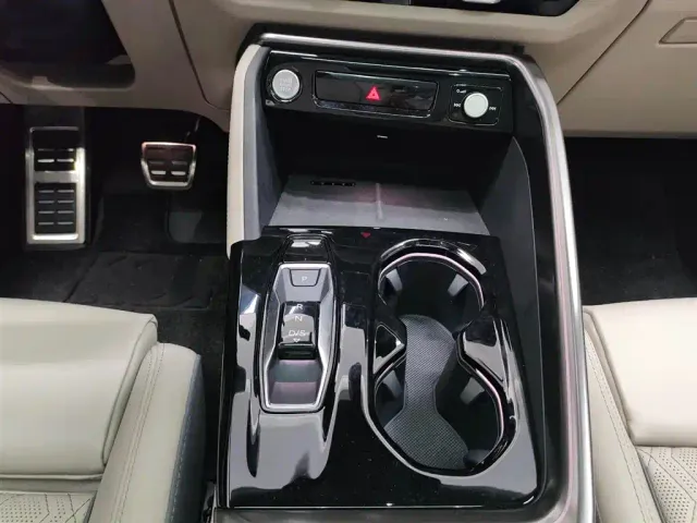 Audi Q5L — Фото автомобиля 20