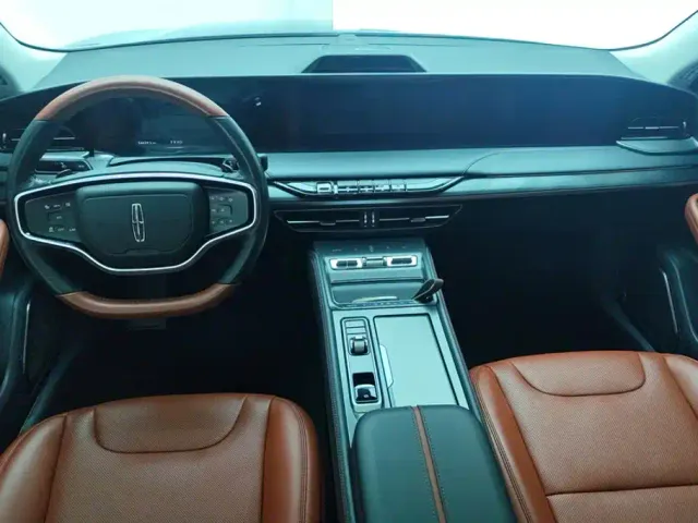Lincoln Z — Фото автомобиля 12