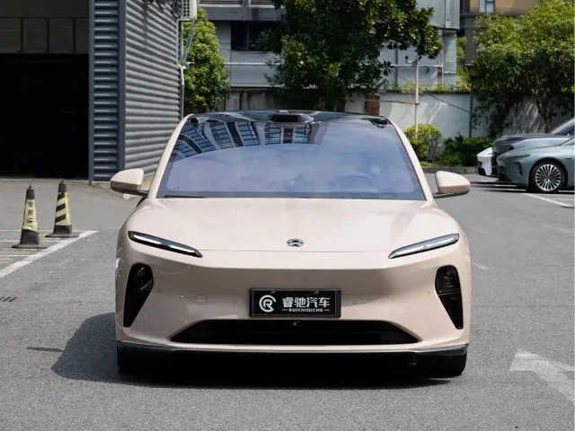Nio ET5 — Фото автомобиля 2