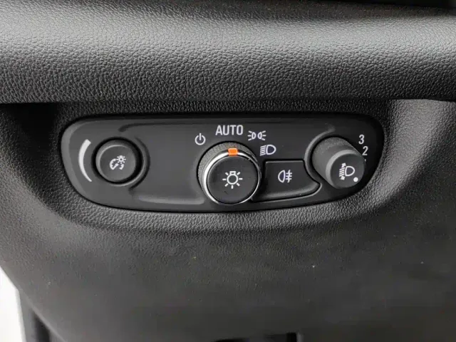 Buick Regal — Фото автомобиля 21