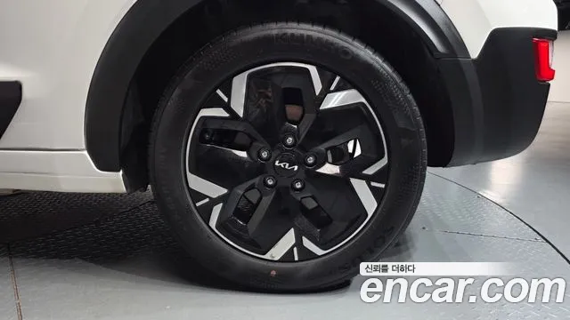 Kia Niro — Фото автомобиля 6