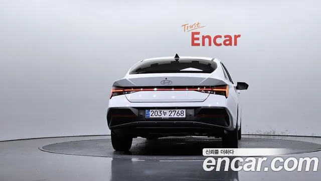 Hyundai Avante — Фото автомобиля 4