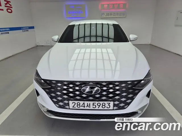 Hyundai Grandeur New — Фото автомобиля 2