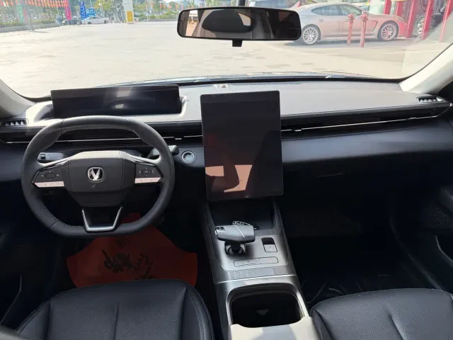 Changan Eado — Фото автомобиля 9