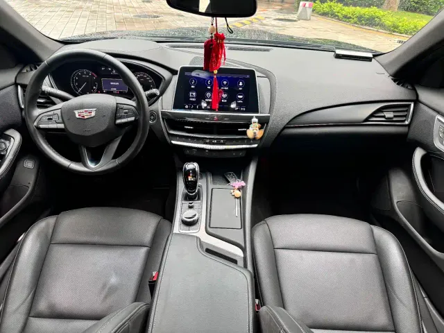 Cadillac CT5 — Фото автомобиля 4