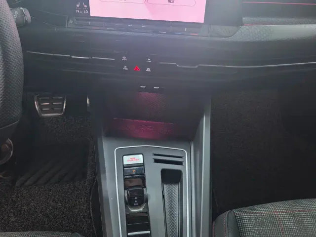 Volkswagen Golf GTI — Фото автомобиля 8
