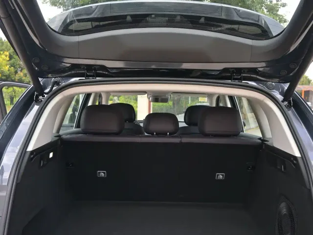 Leapmotor C10 — Фото автомобиля 17