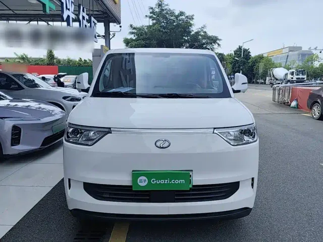 Ruichi New Energy EC75 — Фото автомобиля 2