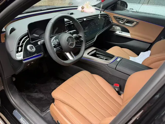 Mercedes-Benz E-Class — Фото автомобиля 5