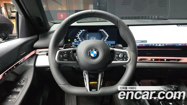 BMW 5 Series G60 — Фото автомобиля 19