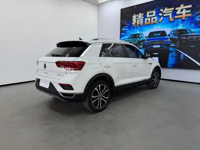 Volkswagen T-Roc — Фото автомобиля 5