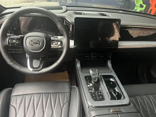GAC Trumpchi GS8 — Фото автомобиля 14