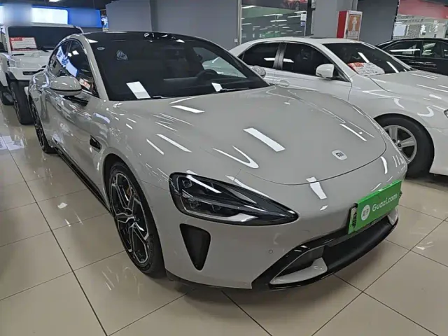 Xiaomi SU7 — Фото автомобиля 3