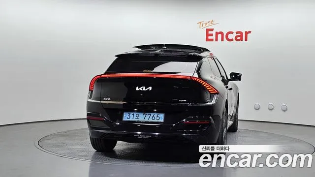 Kia EV6 — Фото автомобиля 4