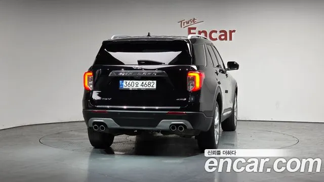 Ford Explorer Explorer 6 поколение 3.0 Platinum 4WD — Фото автомобиля 4