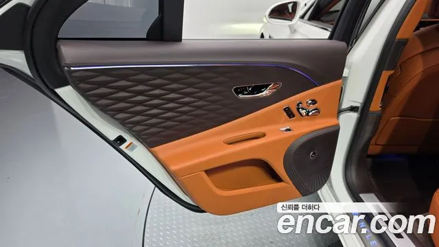 Bentley Flying Spur 3rd Gen — Фото автомобиля 14