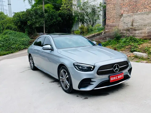 Mercedes-Benz E-Class — Фото автомобиля 3