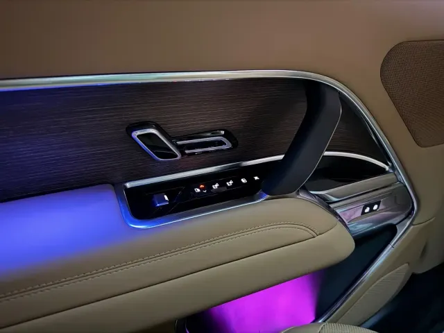 Land Rover Range Rover — Фото автомобиля 10