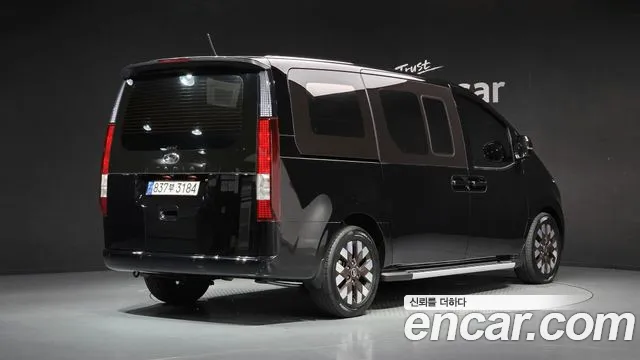 Hyundai Staria Staria Карго 5 мест — Фото автомобиля 2