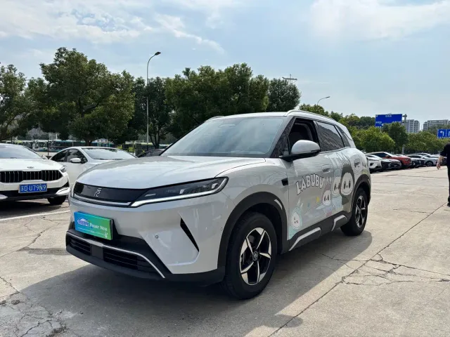 Фотография автомобиля — BYD Yuan UP