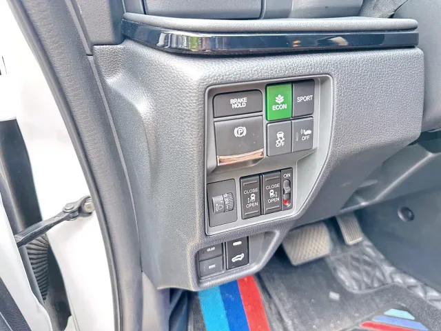 Honda Odyssey — Фото автомобиля 18