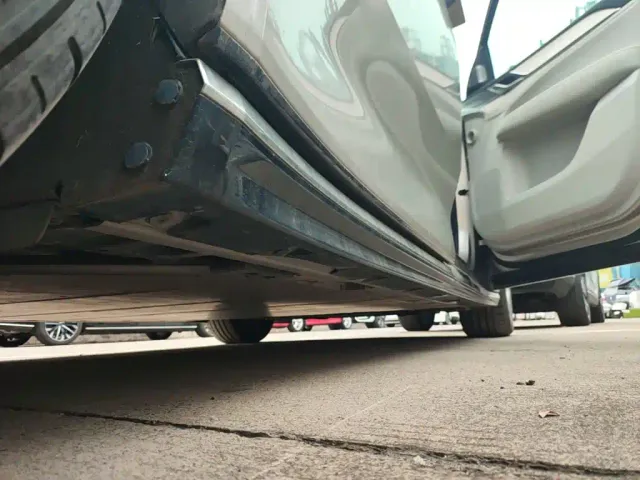 Volvo EM90 — Фото автомобиля 20