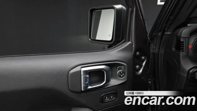 Jeep Wrangler Wrangler (JL) — Фото автомобиля 29