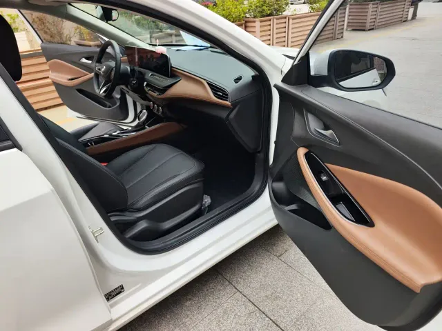 Buick Verano — Фото автомобиля 11