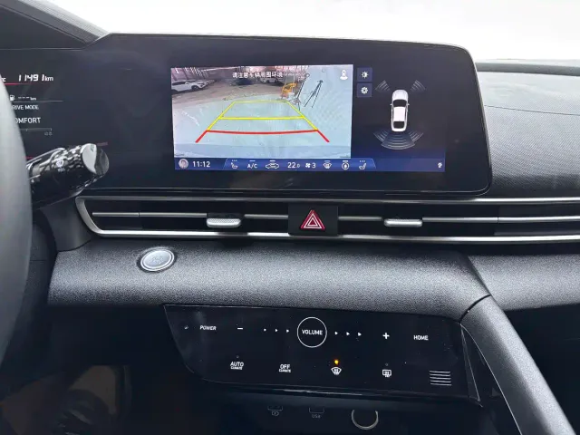 Hyundai Elantra — Фото автомобиля 12
