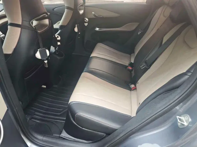 BYD Dolphin — Фото автомобиля 11