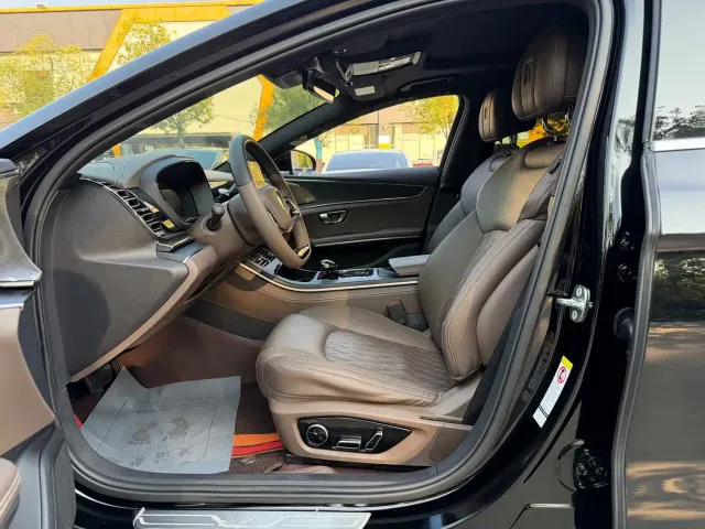 BYD Han — Фото автомобиля 3