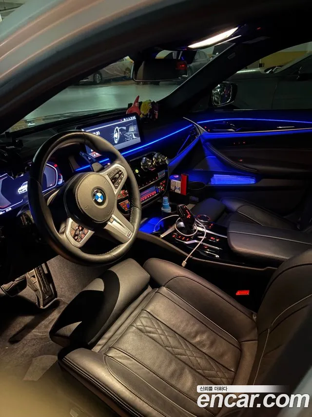 BMW 5-Series — Фото автомобиля 12