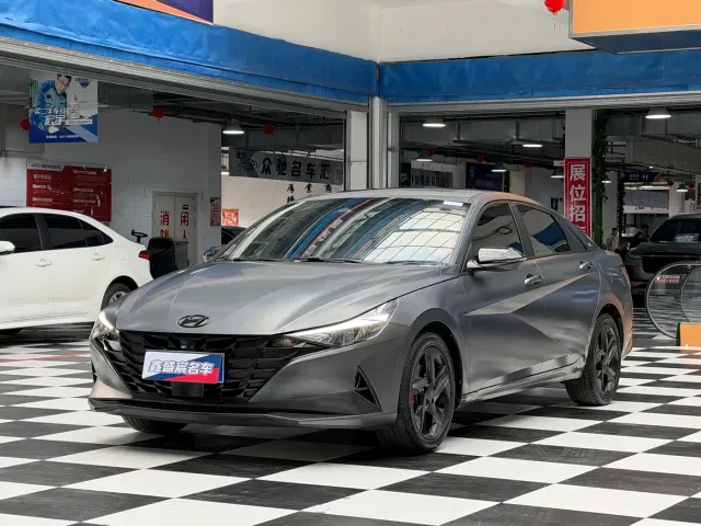 Фотография автомобиля — Hyundai Elantra