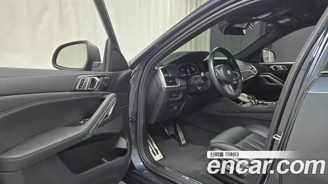 BMW X6 xDrive40i M Sport — Фото автомобиля 9