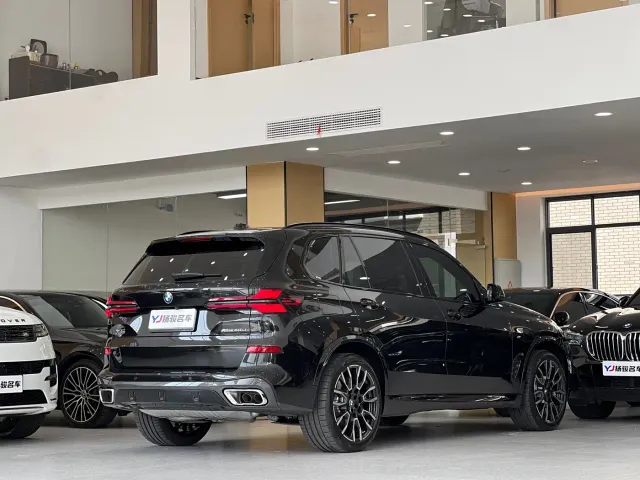 BMW X5 — Фото автомобиля 3